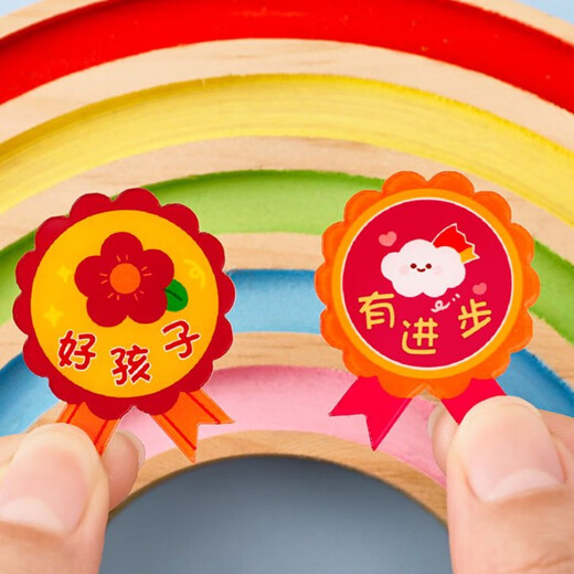 Elementary school student reward badges, children's encouragement medals, kindergarten praise brooches, schoolbags, small medals, 6 small gifts, 6 badges, 5 each