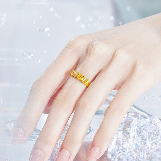 Lukfook Jewelry Ice Diamond Light Shadow Gold Galaxy Solid Gold Ring No. 12 - Total Weight Approximately 2.77 Grams