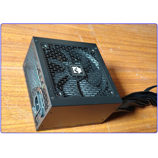 Yichenyu Xuanwu Netzteil 650 W Schwarz Wukong Installiertes Essential Desktop-Computer-Netzteil Vollmodulares Netzteil Xuanwu Netzteil 650SE Schwarz Yichenyu-Xuanwu Computer-Netzteil (Kabellieferung)