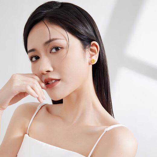 Saturday Fortune Gold Earrings for Women, Gold Sparkling Sugar Cube Earrings as a Gift for Your Girlfriend, Priced at 2.17g