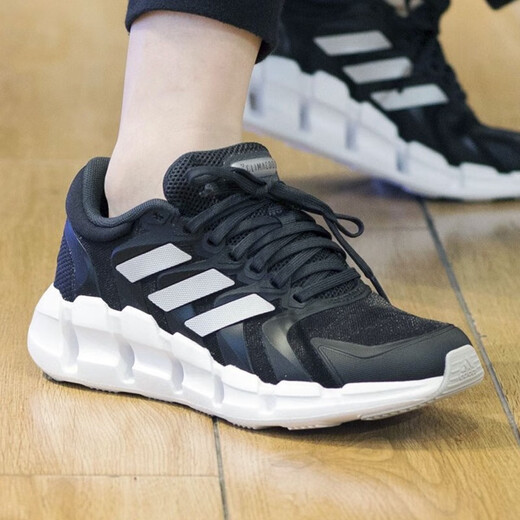 Chaussures féminines adidas, nouveaux chaussures de sport aérien fraîches de climacool d'été.