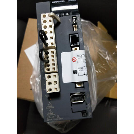 溥畔伺服电机HF-KP13KP13B23KP23BKP43KP43BKP7373BK开关 hf-kp43k 40 hf-kp13100w电机不带刹车