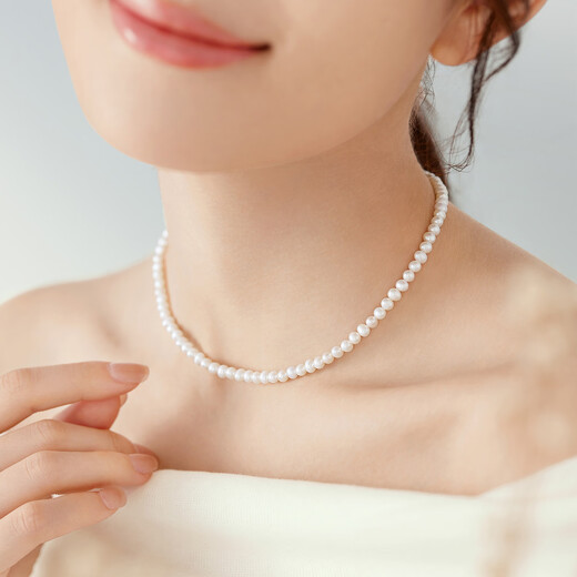 Lukfook Jewelry 18K gold mipearl series freshwater pearl necklace F87KNTB003R total weight 9.52g yellow special buckle