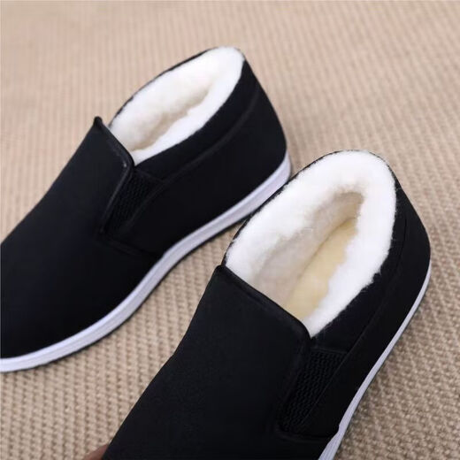 Winter new old Beijing high-top large cotton shoes for men, warm, non-slip, wear-resistant, plus velvet and thickened old cloth shoes, work cotton shoes, black 42
