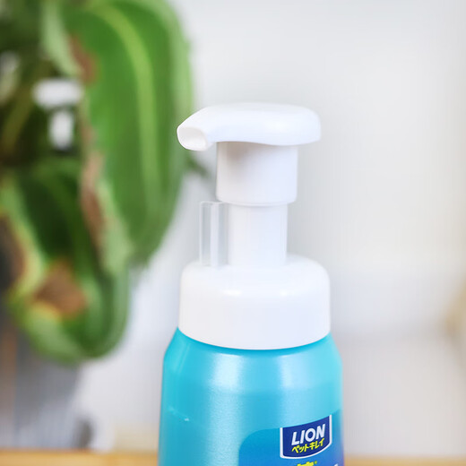 Bamu Lion Lion Lion Lion Foot Reinigung Fuß Reinigung Haustier Fuß Reinigung Klaue Flüssigkeit Ai Haustierhände und Fußsterilisationshunde und Katzen kostenlos Waschen Sterilisation Schaumflasche 250 ml