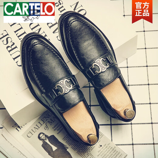 卡帝乐鳄鱼（CARTELO）春季新款懒人一脚蹬豆豆鞋男士商务复古休闲皮鞋夜店发型师潮鞋子 华伦-6996黑色 43