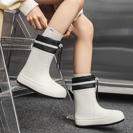 
Fujian women's Japanese adults wear trouser rain boots outside with fashionable outdoor waterproof, non-slip, wear-resistant soft-soled rubber shoes on rain boots white + trouser L size [38 is smaller in size 1]