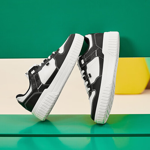 Xtep women's shoes, sports sneakers, white shoes, winter leather surface, warm, non-slip, wear-resistant, versatile sneakers, casual shoes for women