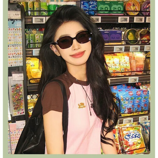 Portable folding polarized sunglasses on the beach, beach, woman's round face, oval, slim European and American sunglasses, Cangxue [Give a round storage bag]