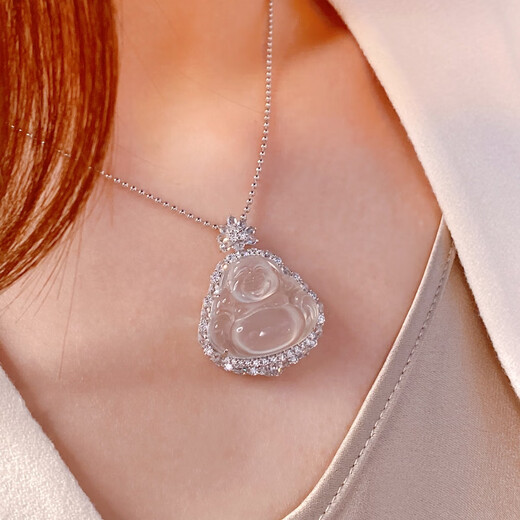 SGE Chalcedony Buddha Necklace for Women with Big Belly Maitreya Buddha Pendant New Chinese Style Clavicle Chain as a Gift for Mom in the Year of the Snake. Chalcedony Buddha Necklace