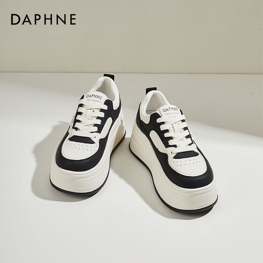 达芙妮（DAPHNE）小白鞋女新款女鞋厚底增高松糕休闲板鞋春款学生鞋子 米黑色 单层 跟高7cm（春秋款） 37 (235mm) 标准码