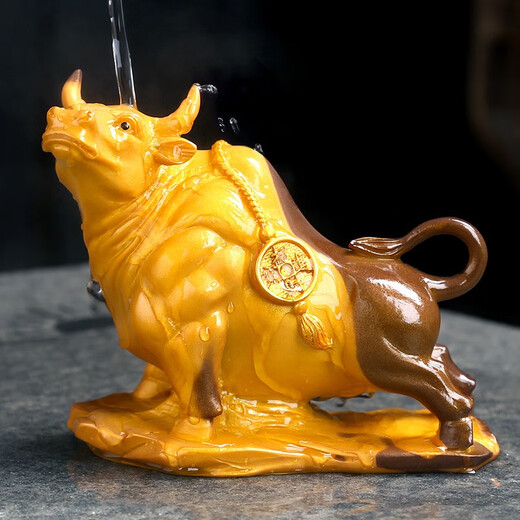 Xixi Taitai Cow Tea Pet Ornament Changes Color and Can Be Raised Boutique Tea Table Decoration Buffalo Tea Table Tea Tray Tea Play Bullish Tea Set Color Changing Cow Turns the World (Gold)