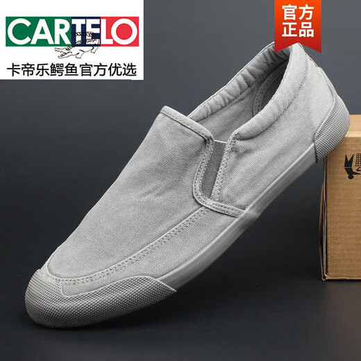 Cartelo Chaussures masculines européennes et américaines Retro Lazy Chaussures Chaussures en toile pour hommes avec un pied bas de chaussures de tissu décontracté estivales et tendance polyvalente M7716 Gray 41