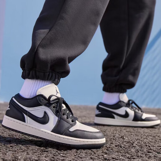 Nike air jordan 1 men's shoes spring new women's shoes aj1 low top shoes casual basketball shoes fb9893-101 black and white panda 38.5
