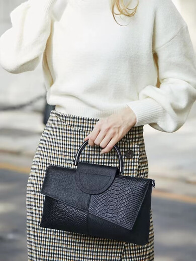 
Cool kangaroo leather clutch bag for women 2024 new large capacity banquet handbag crocodile pattern women fashion temperament crossbody bag for women temperament black