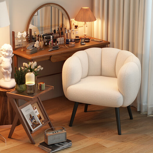 Maoyi internet celebrity makeup chair bedroom computer chair simple manicure dressing table stool home living room casual lazy sofa chair off-white skin-friendly lambswool