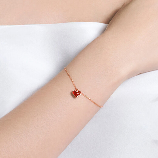Chow Tai Fook ENZO Little Red Heart Series 18K Gold Love Carnelian Diamond Bracelet Women EZV8141 Birthday Gift 15cm
