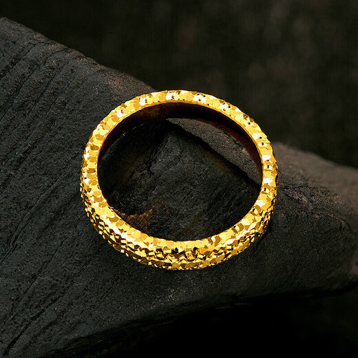 Mengjinyuan pure gold crushed ice ring with sparkling stars and hammer pattern ring as a birthday gift for your girlfriend