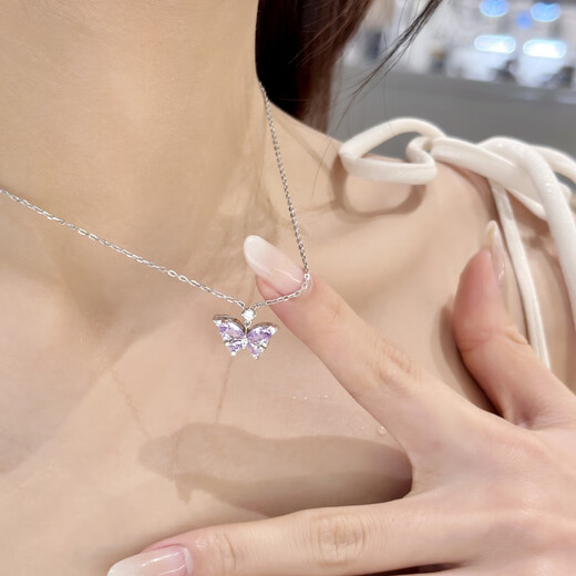 Trendy painted butterfly sterling silver necklace for girls, light luxury niche high-end clavicle chain for girls birthday gift for girlfriend 3172
