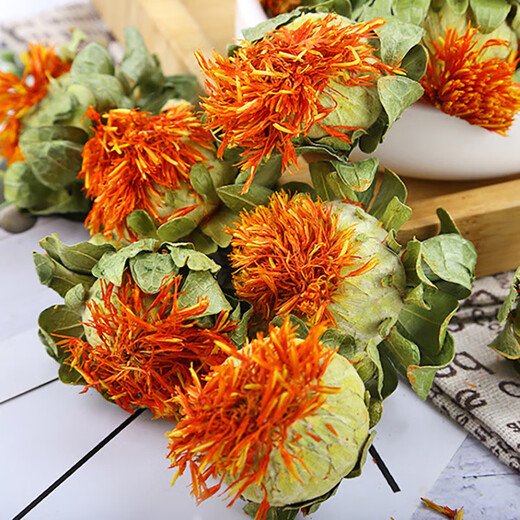 Pékin Tongrentang Tibetan Saffron Fleur et fruits nouveaux matériaux médicinaux chinois fruits séchés au safran d'eau de thé Plantation de safran Fleur entière 500 grammes de fleur de safran et de fruits (nouvelles fleurs grandes)