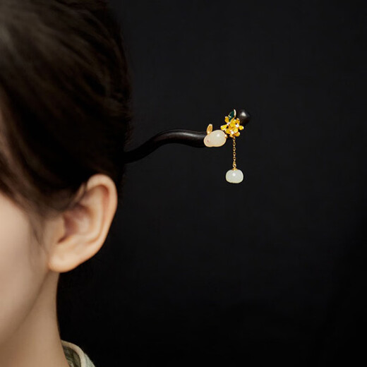 Kamalun (KAMALUN) sandalwood hairpin, ancient style hairpin, new Hetian jade hairpin, horse face skirt, Hanfu headwear, Valentine's Day gift for girlfriend, rabbit osmanthus hairpin + brand gift box, no engraving