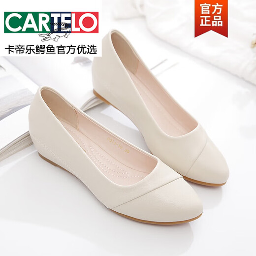 CARTELO crocodile wedge shoes for women 2025 new spring and autumn versatile work women's shoes summer style mother's shoes soft leather soft sole bean shoes apricot 34