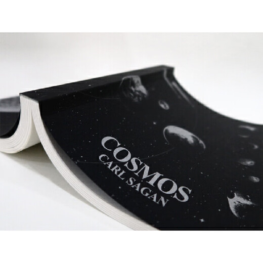 Universe by Carl Sagan Humanities Class Astronomy Books Waishe Gomai