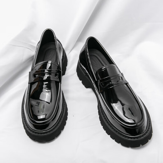 
Chuangjingyi chooses trendy men's casual loafer shoes Korean version one-legged dancer 2024 summer heighten thick sole shiny leather shoes lazy beans 3518 black 43
