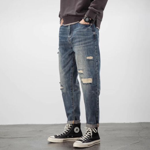 Pantalones de moda de moda Hombres sueltos de primavera y jeans rasgados de verano Hombres retro de la calle Americana gran tamaño de pie de pie pequeño pantalones azules 32 [145-160jin [Jin equivale a 0.5 kg]]