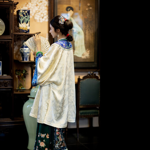 A city style catkins garden with deep flowers丨Autumn oriental simple luxury style retro Chinese embroidered blouse loose big-breasted embroidered original style robe beige big-breasted embroidered Qing Han women's robe S