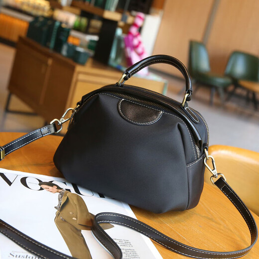 Gusennu mit Cowhide Einfacher Nylonbeutel One-Shoulder-Schalenbeutel wasserdichte leichte Oxford-Stoff-Cross-Body-Bag Frauenhandschelig-Knödel Beutel Haze Blau Blau