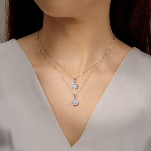 Special Clearance S925 Silver Cluster Diamond Necklace Daily Versatile Popular Pendant for Girlfriend Gift Ungraded 3 Points Ungraded Popular Small Sugar Cube Pendant 3 Points Diamond + Side Stone is Zircon
