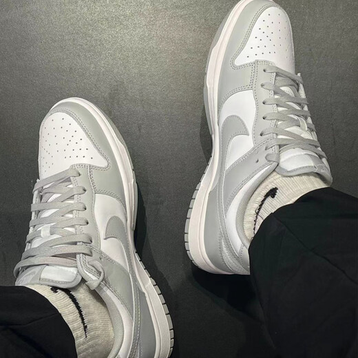Nike / Nike dunk Low Men's Chaussures, chaussures de sport, chaussures de skateboard, chaussures décontractées à la mode, élèves légers basses de chaussures confortables, DD1391-103 blanc / zéro gris 38.5