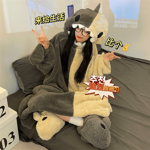 Yipailai funny couple one-piece pajamas for men and women in winter thickened coral velvet long plus size funny nightgown nightgown 4840 gray-white shark (single robe) XL