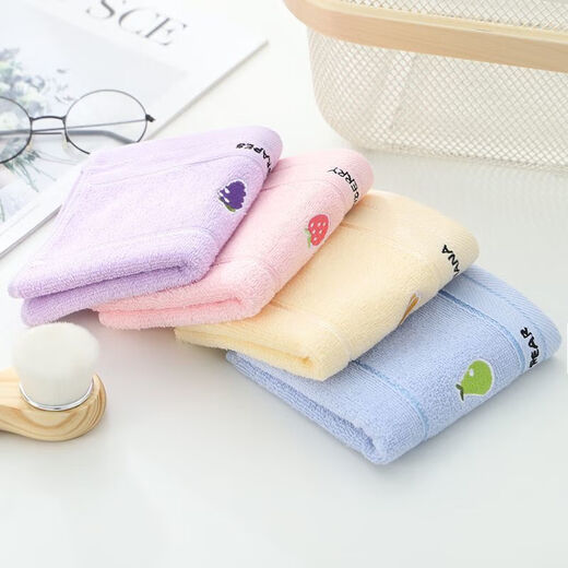 Towel face towel children's lint-free girl's small towel rectangular soft absorbent quick-drying face towel random selection of high-quality ordinary absorbent towel white comfortable and skin-friendly