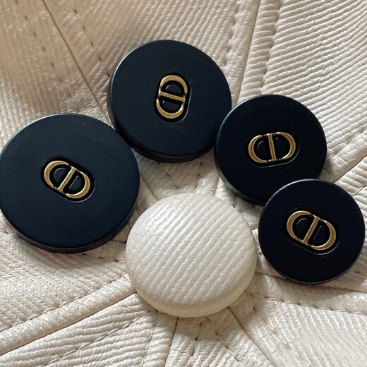 High-end texture CD solid antique gold matte black letters versatile jacket hand-sewn buttons cuff links metal buttons antique gold matte black 20mm 3 pcs