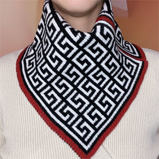 Changyin new fashionable neck scarf for men in autumn and winter, warm neck protection, Korean version, versatile neck gaiter, triangle scarf, cold-proof fake collar, single piece - solid color black