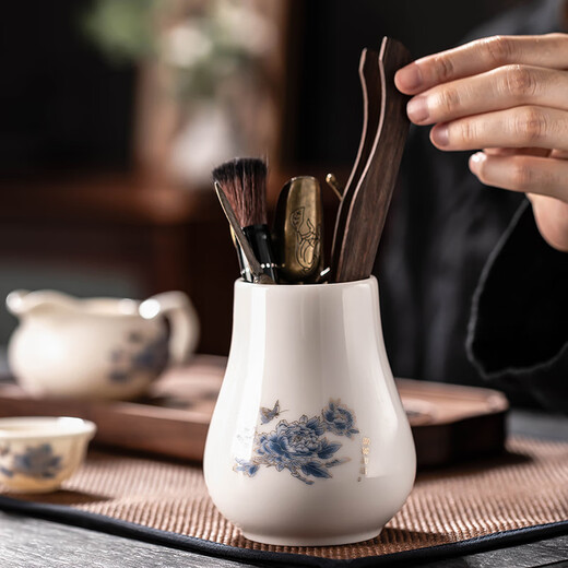 Porcelain brand tea set mutton fat jade Kung Fu tea set for home living room new Chinese style high-end guest tea set gift box gift <Blue color peony> mutton fat jade covered bowl 12-piece set