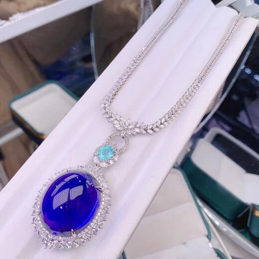 Junxin Jewelry Natural 18K Luxury Inlaid Tanzanite Pendant Women's Necklace Pendant with South African Diamonds Gift