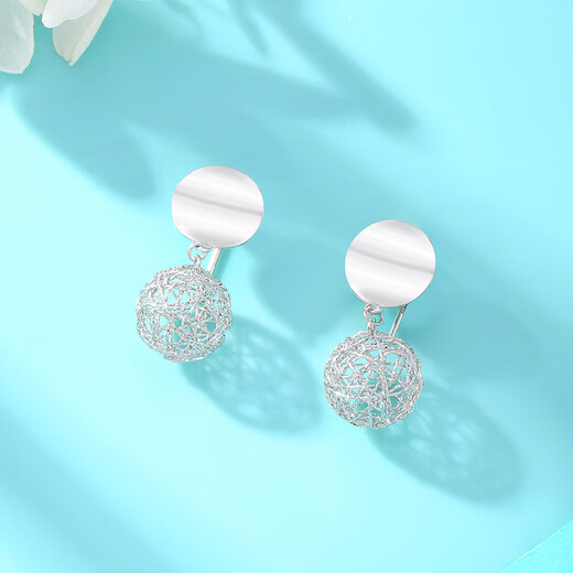 Yuan Shengfu's new PT950 high-quality hollow ball platinum earrings hanging genuine fashionable and versatile platinum earrings ear hooks 5.40g