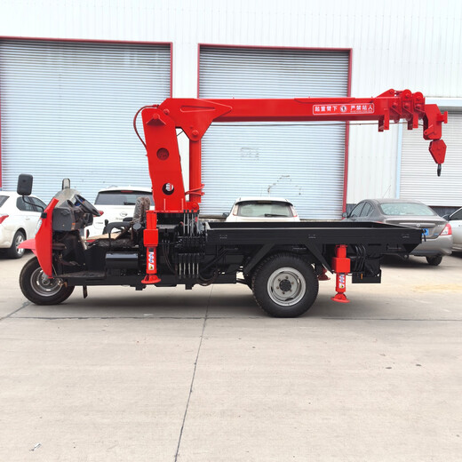 Wuzheng original chassis is equipped with a truck-mounted crane, agricultural garden orchard tree moving crane, three-wheel small crane