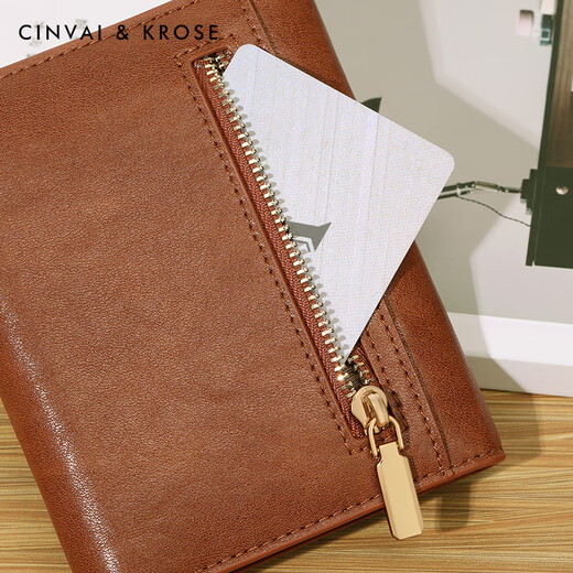 Sitio web oficial de Cinvai/Krose Small C/K Cowhide Short Wallet Ladies 2025 Nuevo bloqueo de la bola de hebilla simple Bolsa de billetera Regalo de cumpleaños femenino CK Ballet-Brown [novia, esposa y niñas]
