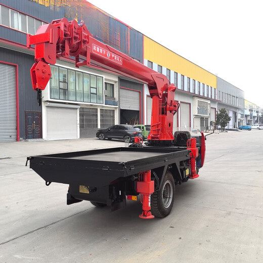 Wuzheng original chassis is equipped with a truck-mounted crane, agricultural garden orchard tree moving crane, three-wheel small crane