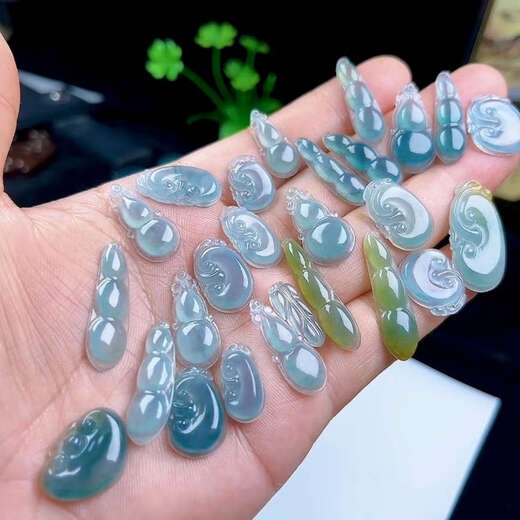 米聆天然A货冰种翡翠福豆树叶如意葫芦吊坠高冰透天空湖水蓝玉坠送证 XB694[福瓜]
