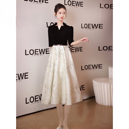 Fan Zheyin high-end atmospheric banquet evening dress for women 2025 new temperament light luxury niche adult ceremony hosting high-end engagement 2182 black stitching V-neck mid-length S