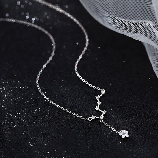 Chow Tai Fook PT950 platinum necklace women's clavicle chain 18 platinum light luxury niche Chinese Valentine's Day gift Valentine's Day gift Valentine's Day gift