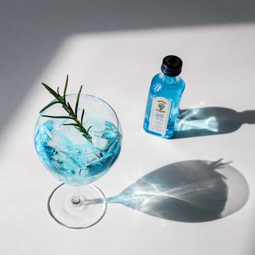 野格 洋酒 伏特加 威士忌 朗姆酒小瓶酒版酒伴便利店调酒基酒 孟买蓝宝石金酒50ml*1瓶