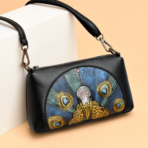 Mu Xiaobai's Spring Fashion Cow Whide Straddle Straddle One-Hoholer Trendy Women's Clutch 2025 Versátil Versátil Simple Bordus Bag Bordus Lotus Peacock de cuero suave hoy para obtener una bolsa de recolección