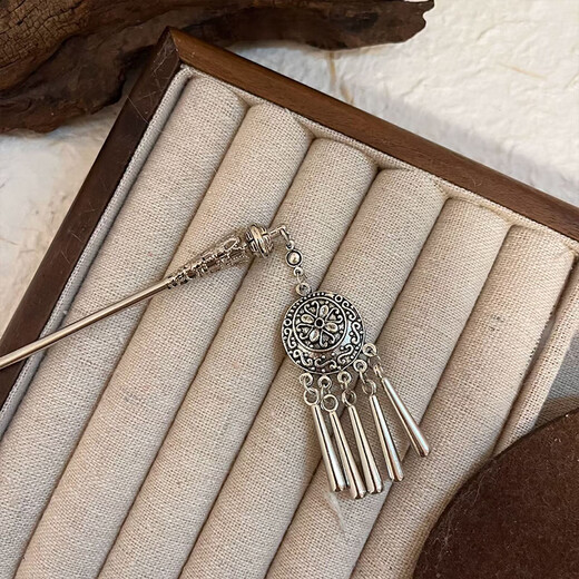 Shijun (SHIJUN) gives mother a hairpin gift on March 8th Goddess Day, ancient style Zhao Lusi's same style new Chinese tassel 2025 new high-end tassel hairpin
