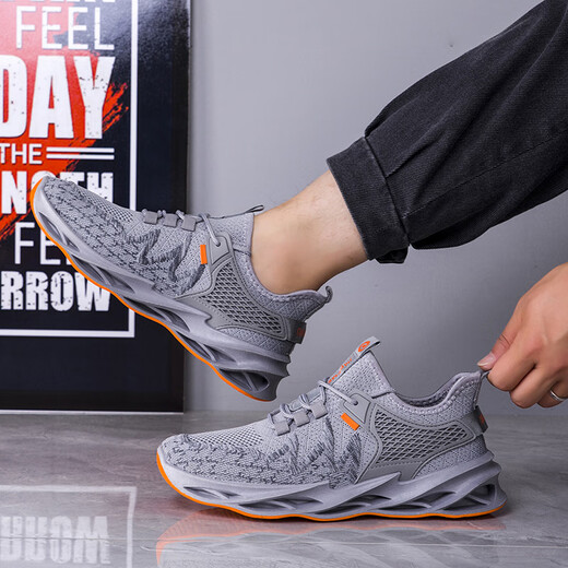 2025 new casual shoes men's breathable thin shoes men's trendy mesh shoes sports shoes running shoes blade shoes black and blue 40